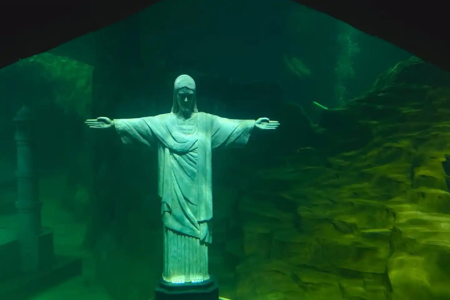 Deep Wonders - Submerged Wonders of the World